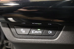 Fahrzeugbild BMW X1 20i sDrive paddles