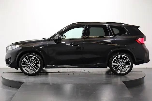 BMW X1 20i sDrive paddles