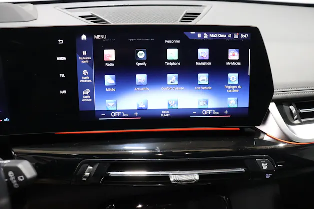 BMW X1 20i sDrive paddles