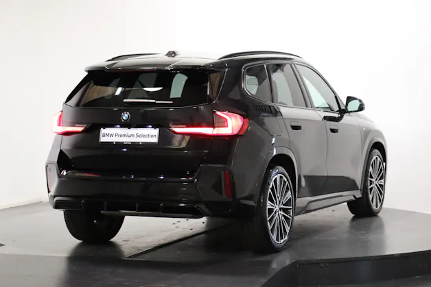 BMW X1 20i sDrive paddles