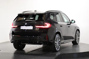 Fahrzeugbild BMW X1 20i sDrive paddles