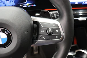 Fahrzeugbild BMW X1 20i sDrive paddles