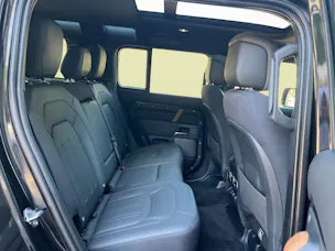 Land Rover Defender 110 3.0 D I6 300 X