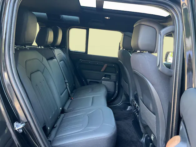 Land Rover Defender 110 3.0 D I6 300 X