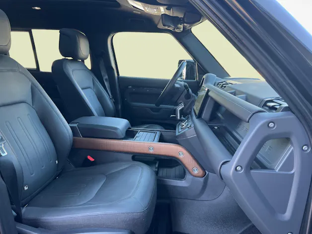 Land Rover Defender 110 3.0 D I6 300 X