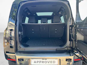 Land Rover Defender 110 3.0 D I6 300 X