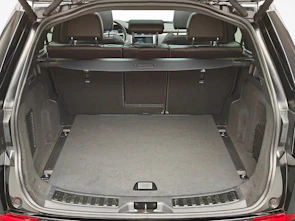 Fahrzeugbild LAND ROVER Discovery Sport 1.5 T 300e R-Dynamic SE