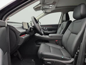 https://vehicle.imgix.net/4251910/c1cd0649-7320-4f00-b661-4f68e0a90182.jpg