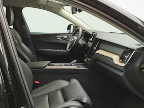 immagine del veicolo VOLVO XC60 2.0 T6 TE Plus Dark eAWD