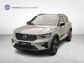 Fahrzeugbild VOLVO XC40 2.0 B3 MH Plus Dark