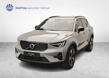 Fahrzeugbild VOLVO XC40 2.0 B3 MH Plus Dark Fahrzeugbild VOLVO XC40 2.0 B3 MH Plus Dark