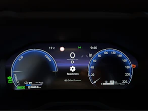 https://vehicle.imgix.net/4252018/2bf72860-4550-4a31-8b84-6bb681a1b5bd.jpg