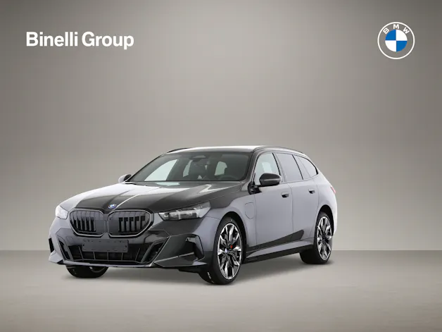 BMW 550e xDrive Touring