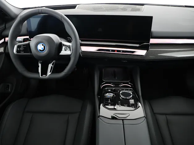BMW 550e xDrive Touring