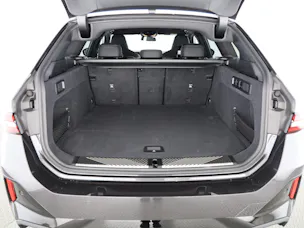 BMW 550e xDrive Touring