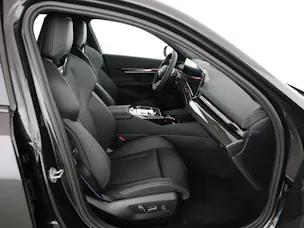 BMW 550e xDrive Touring