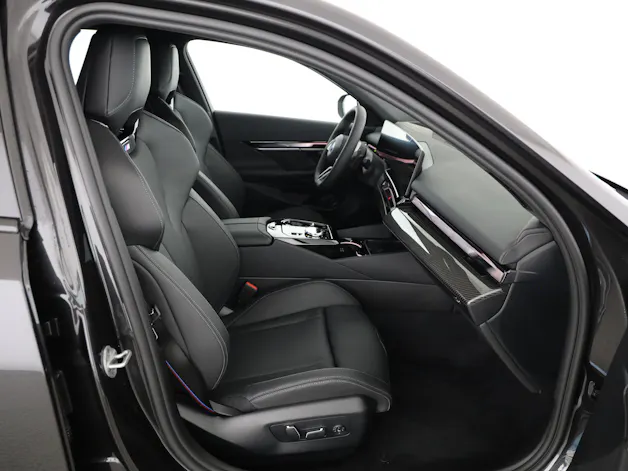 BMW 550e xDrive Touring