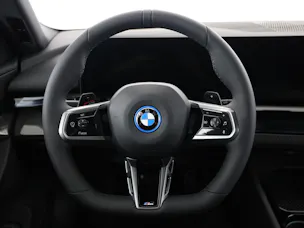BMW 550e xDrive Touring