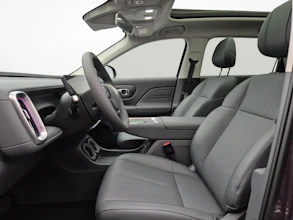 https://vehicle.imgix.net/4252054/2602fb5a-89ae-49dc-9cee-17fd42809c31.jpg
