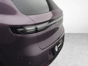 https://vehicle.imgix.net/4252054/78cf7979-0d3d-411b-89e4-b4ca9c64ef35.jpg
