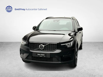 Fahrzeugbild VOLVO XC40 2.0 B3 MH Plus Dark