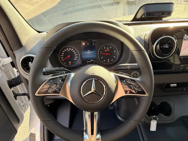 Mercedes-Benz Sprinter 319 Kab.-Ch. 4325 L 2.0 CDI 190 Pro