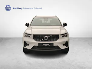 Volvo XC40 2.0 B3 MH Plus Dark