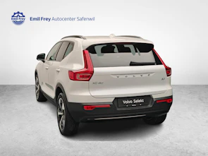 Fahrzeugbild VOLVO XC40 2.0 B3 MH Plus Dark