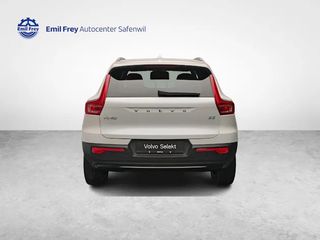 Volvo XC40 2.0 B3 MH Plus Dark