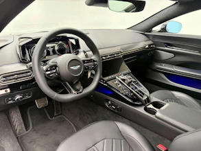 https://vehicle.imgix.net/4252202/a0004ec9-c005-4452-ac3d-6b672fbd829a.jpg