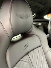 https://vehicle.imgix.net/4252202/e366ec44-7338-4c43-90c9-20519858ea6b.jpg
