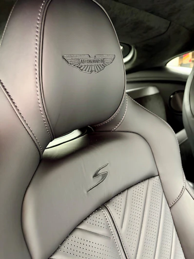 image du véhicule ASTON MARTIN VANTAGE S