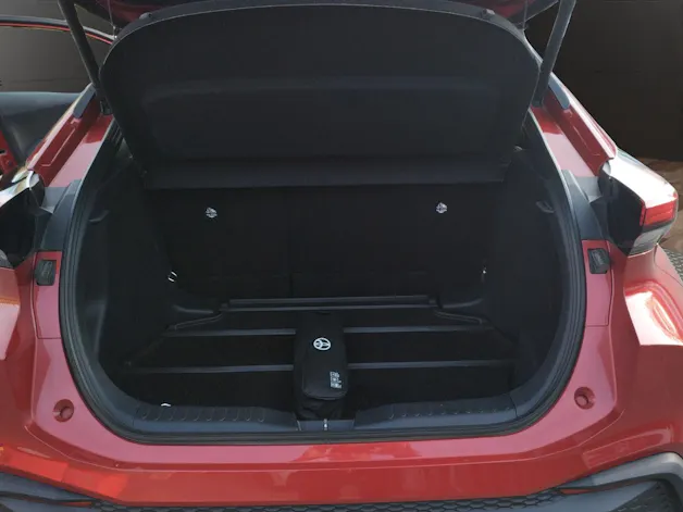 Toyota C-HR 2.0 HEV Trend 4x4