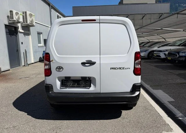 immagine del veicolo 4 immagine del veicolo 4