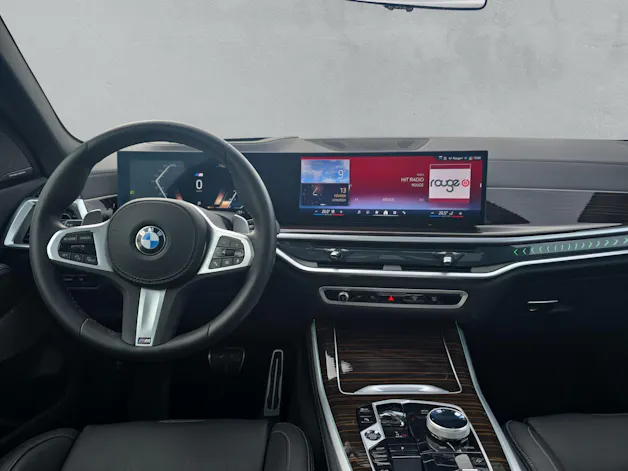 BMW X5 40d M Sport Pro xDrive * Mineralweiss* (CH) AHK 3.5T ** 7 Places **
