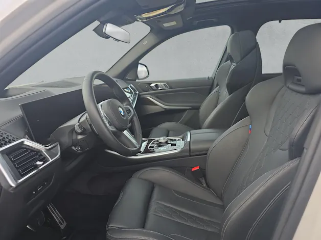 BMW X5 40d M Sport Pro xDrive * Mineralweiss* (CH) AHK 3.5T ** 7 Places **