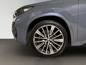 BMW X1 23d xDrive paddles