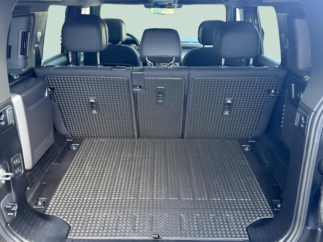 Land Rover Defender 110 3.0 D I6 350 X-Dynamic HSE