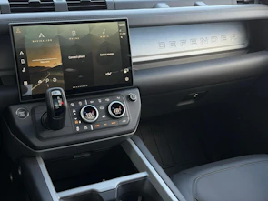 Fahrzeugbild LAND ROVER Defender 110 3.0 D I6 350 X-Dynamic HSE