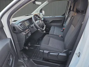 Peugeot Expert 4 2.2 HDi 150PS Std