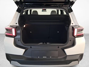 https://vehicle.imgix.net/4253389/b02d4899-b385-4913-81d0-692b246fd659.jpg