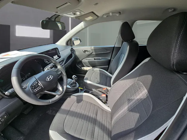 HYUNDAI i10 1.2 Amplia