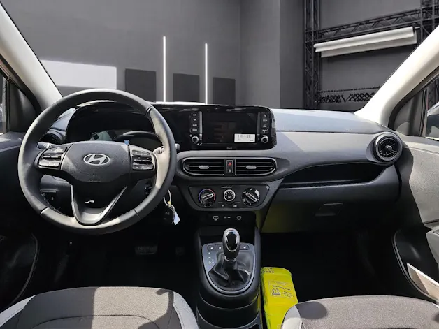 HYUNDAI i10 1.2 Amplia