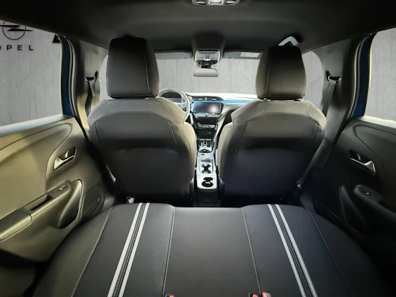 image du véhicule 10 image du véhicule 10