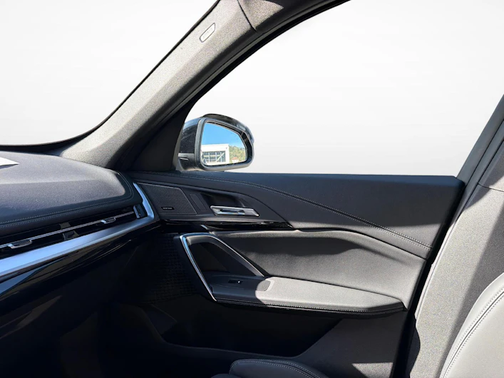 immagine del veicolo BMW iX1