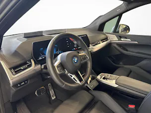 BMW 225e xDrive paddles Active Tourer