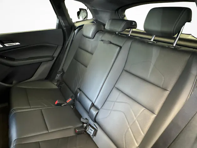 BMW 225e xDrive paddles Active Tourer