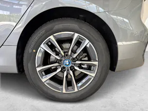 BMW 225e xDrive paddles Active Tourer