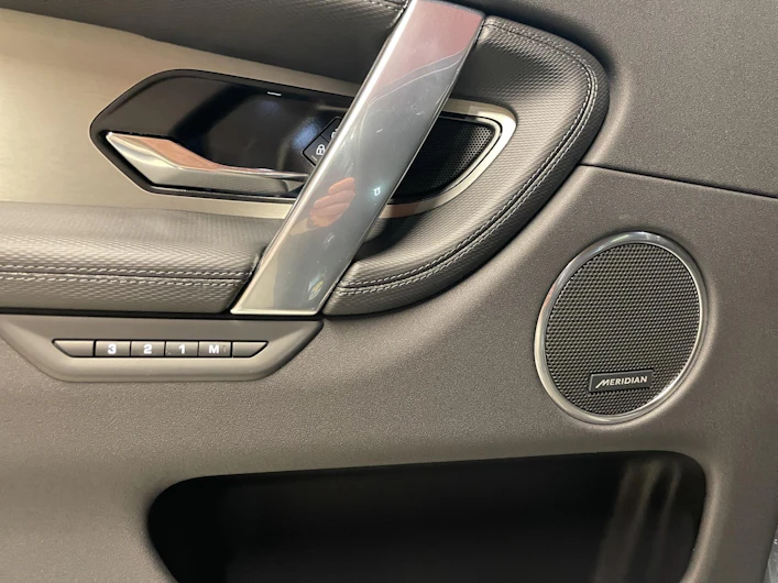 immagine del veicolo LAND ROVER DISCOVERY SPORT