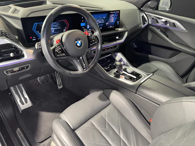 BMW XM Plug-in Hybrid
